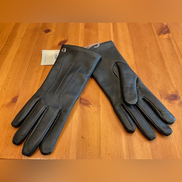 COLE HAAN BLACK LEATHER GLOVES WITH FAUX FUR LINING NWT BUTTER SOFT LUXE SZ L - Picture 2 of 8
